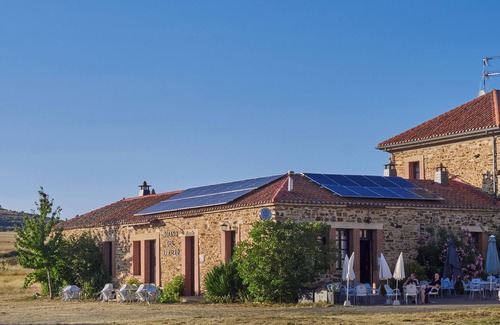 Luyego House | Country House 'Molino Del Arriero' with Mountain View, Private Terrace and Wi-Fi
