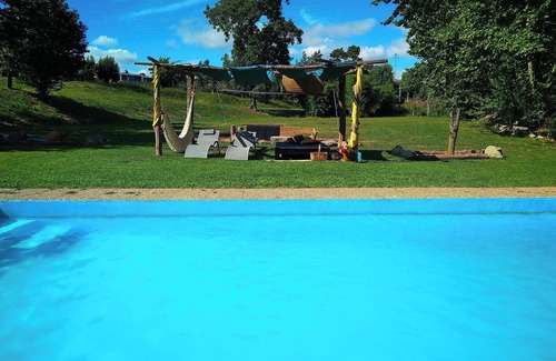 Felgueiras Cottage | Country house near Oporto, and Guimaraes, Braga. With swimming pool.