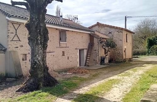 La Bussiere House | Country house on magnificent private estate - Pets welcome