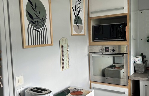 Martel House | Country house overlooking the village of Martel