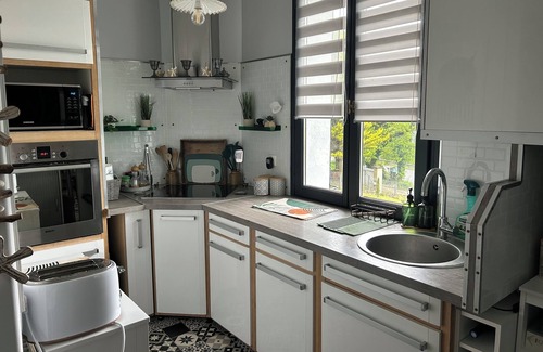 Martel House | Country house overlooking the village of Martel