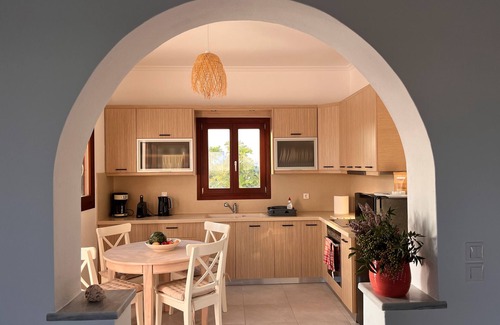 Monolithos Villa | Country House 'Pasithea' with Sea View, Wi-Fi and Air Conditioning