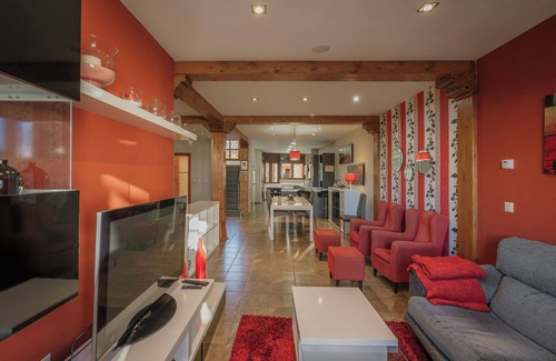Villabragima House | Country House 'Puerta Villa' with Private Terrace and Wi-Fi