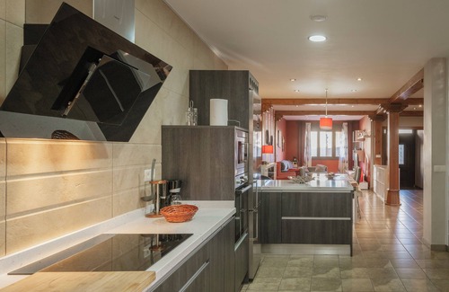 Villabragima House | Country House 'Puerta Villa' with Private Terrace and Wi-Fi