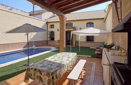 Montilla House | Country House 'Santa Fe' with Private Pool, Wi-Fi and Air Conditioning