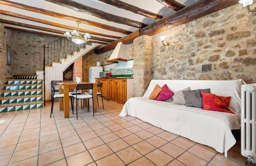 Montblanc House | Country House 'Serra De Prades' with Mountain View, Shared Pool and Wi-Fi
