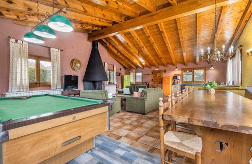 Montcortes House | Country House 'Sisquet' with Mountain View, Private Terrace and Wi-Fi