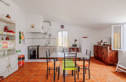 Evora Villa | Country House 'Sunset Landscape' with Shared Pool, Garden & Wi-Fi