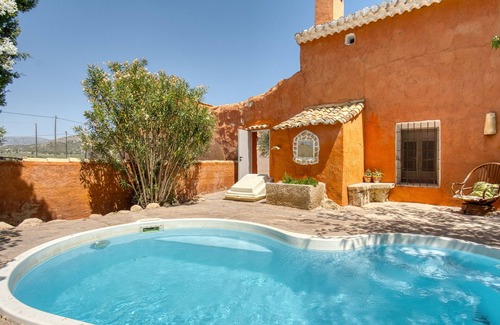 Monovar House | Country House 'Tia Juana' with Mountain Views, Private Pool and Wi-Fi