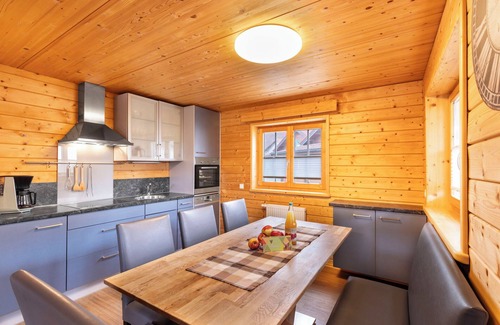 Salem Apartment | Country house Tom, 110 sqm, 3 bedrooms, covered terrace, max. 8 persons