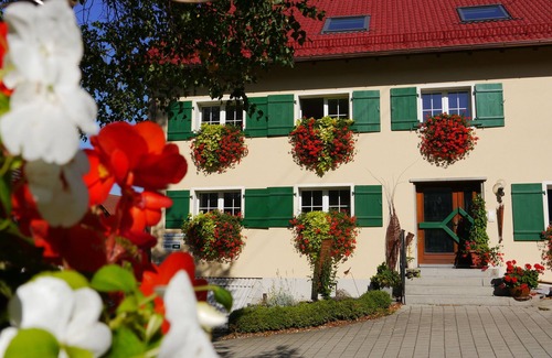 Salem Apartment | Country house Tom, 110 sqm, 3 bedrooms, covered terrace, max. 8 persons