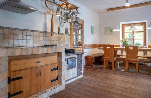 Gozd Martuljek Apartment | Country House Trata | Apartment 5 De Luxe | Terrace | 2 x Bathroom | 2 x Bedroom