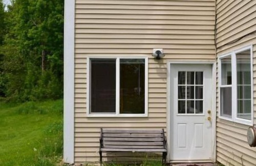Waterbury Center Apartment | Country House Apartment