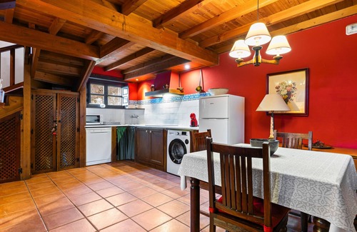 Ricabo House | Country House 'Valle De Bueida' with Mountain View and Private Garden