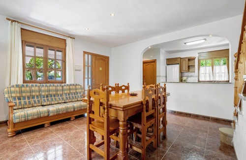 Les Tres Cales Villa | Country House "Vila Tres Cales" with Mountain View, Private Pool & Wi-Fi