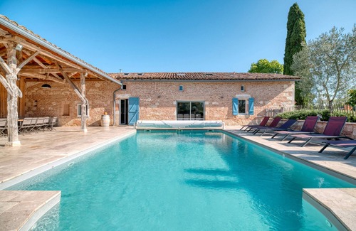 Faudoas Villa | Country House 'Villa Virginie Gite 1' with Private Pool, Wi-Fi and Air Conditioning