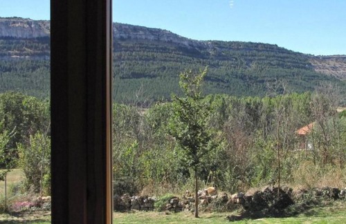 Ocenilla House | Country House 'Vivir En El Campo' with Mountain View and Private Garden