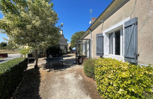 Besse-sur-Braye House | Country house with swimming pool