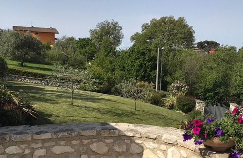 Montefalcione House | Country house with living room with cellar and swimming pool