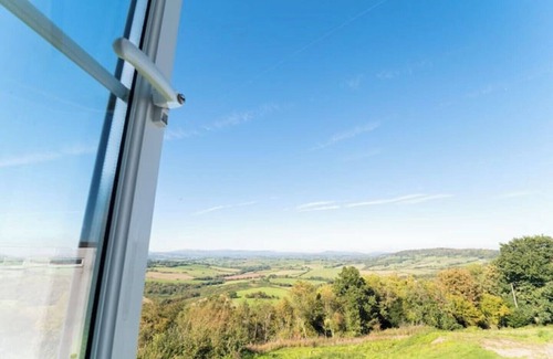 Chepstow House | Country House with Amazing Views, Hot Tub, Sleeps 14