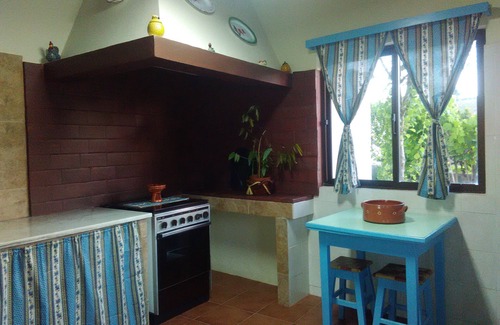 Caldas da Rainha Cottage | Country house with countryside views