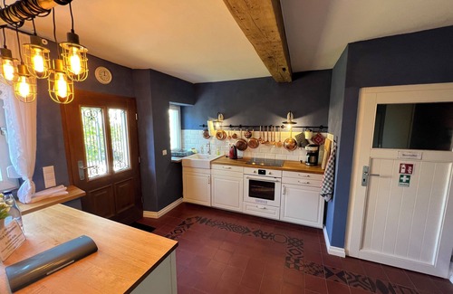 Vollmersbach House | Country house with historic gemstone factory