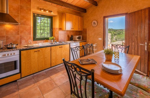 Garriguella Cottage | Country house with large garden and swimming pool 10 minutes from the beach