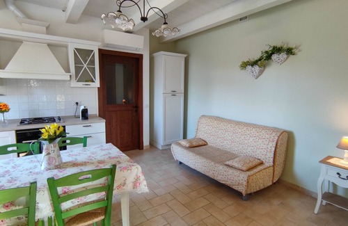 Tolentino Other | Country house with pool and superb views over Lake