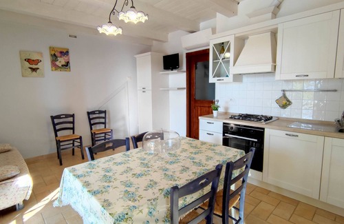 Tolentino Other | Country house with pool and superb views over Lake