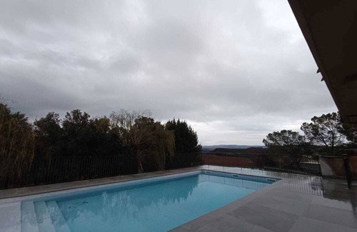 Avia House | Country house with pool and garden 1h from Barcelona. Inauguration December 24.