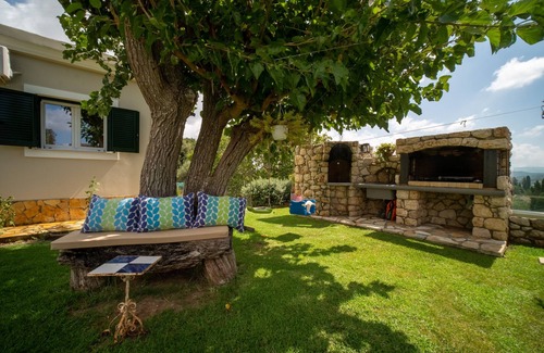 Limni House | Country House with Private Balcony