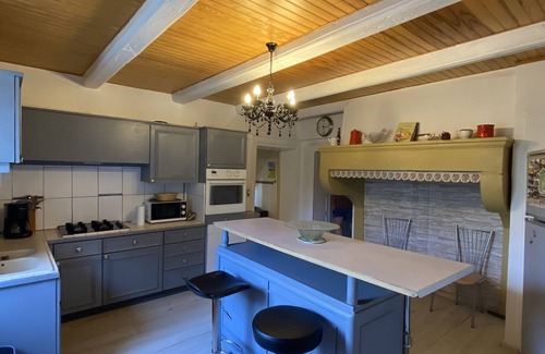 Hammeville House | Country house with terrace and enclosed garden