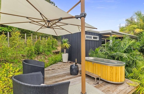 Warkworth House | Country Idyll - Sandspit Holiday Cottage