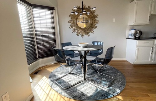 Farmington Hills House | Country in the city Townhouse