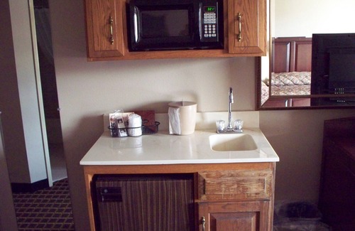 Deerwood Hotel | Country Inn Deerwood