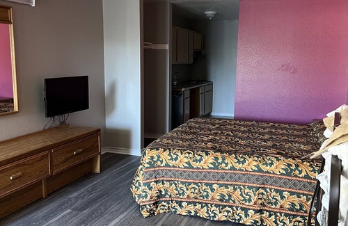 Lackland Terrace Hotel | Country Inn Motel