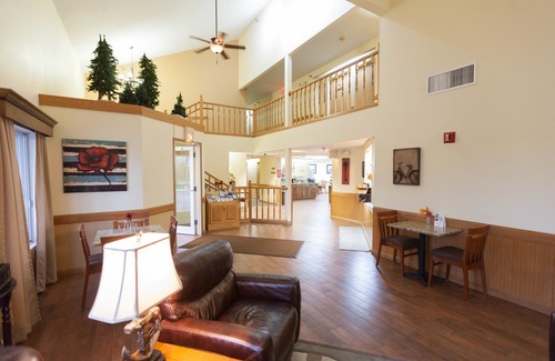Two Harbors Hotel | Country Inn of Two Harbors