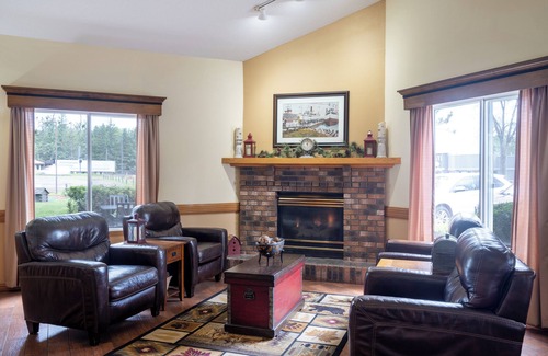 Two Harbors Hotel | Country Inn of Two Harbors