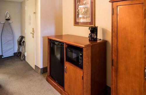 Dodds Addition Hotel | Country Inn & Suites by Radisson Rehoboth Beach - Dewey
