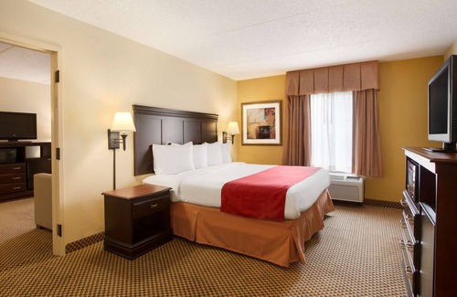 Baymeadows Hotel | Country Inn & Suites by Radisson, Jacksonville I-95 South, FL