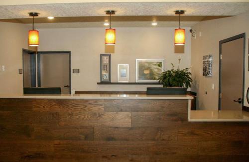 Prineville Hotel | Country Inn & Suites by Radisson, Prineville, OR