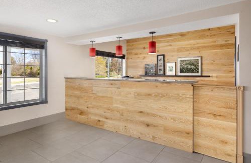 Springfield Hotel | Country Inn & Suites by Radisson, Springfield, OH