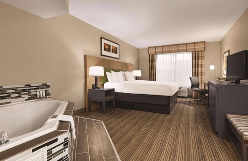 Georgetown Hotel | Country Inn & Suites by Radisson, Georgetown, KY