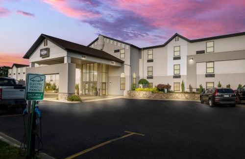 Grandville Hotel | Country Inn & Suites by Radisson, Grandville-Grand Rapids West, MI