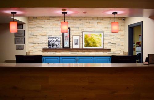 Halfway Hotel | Country Inn & Suites by Radisson, Hagerstown, MD