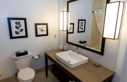 Lehighton Hotel | Country Inn & Suites by Radisson, Lehighton (Jim Thorpe), PA