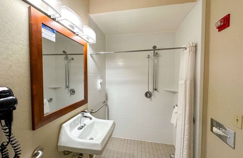 Rock Falls Hotel | Country Inn & Suites by Radisson, Rock Falls, IL