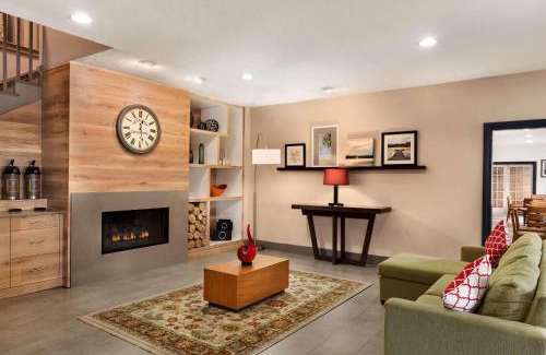 Romeoville Hotel | Country Inn & Suites by Radisson Romeoville I-55