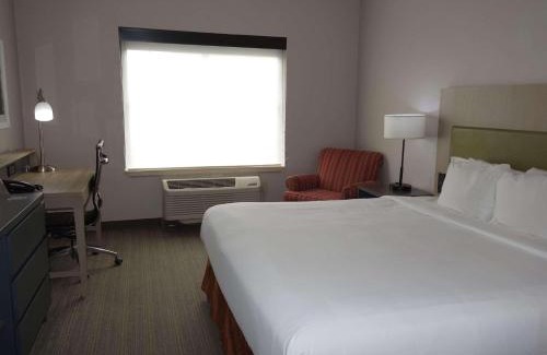 Round Rock Hotel | Country Inn & Suites by Radisson, Round Rock, TX