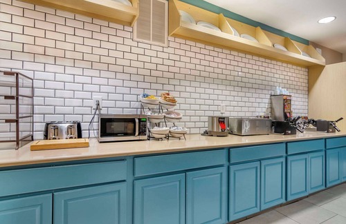 Columbia Hotel | Country Inn & Suites by Radisson, Columbia, MO